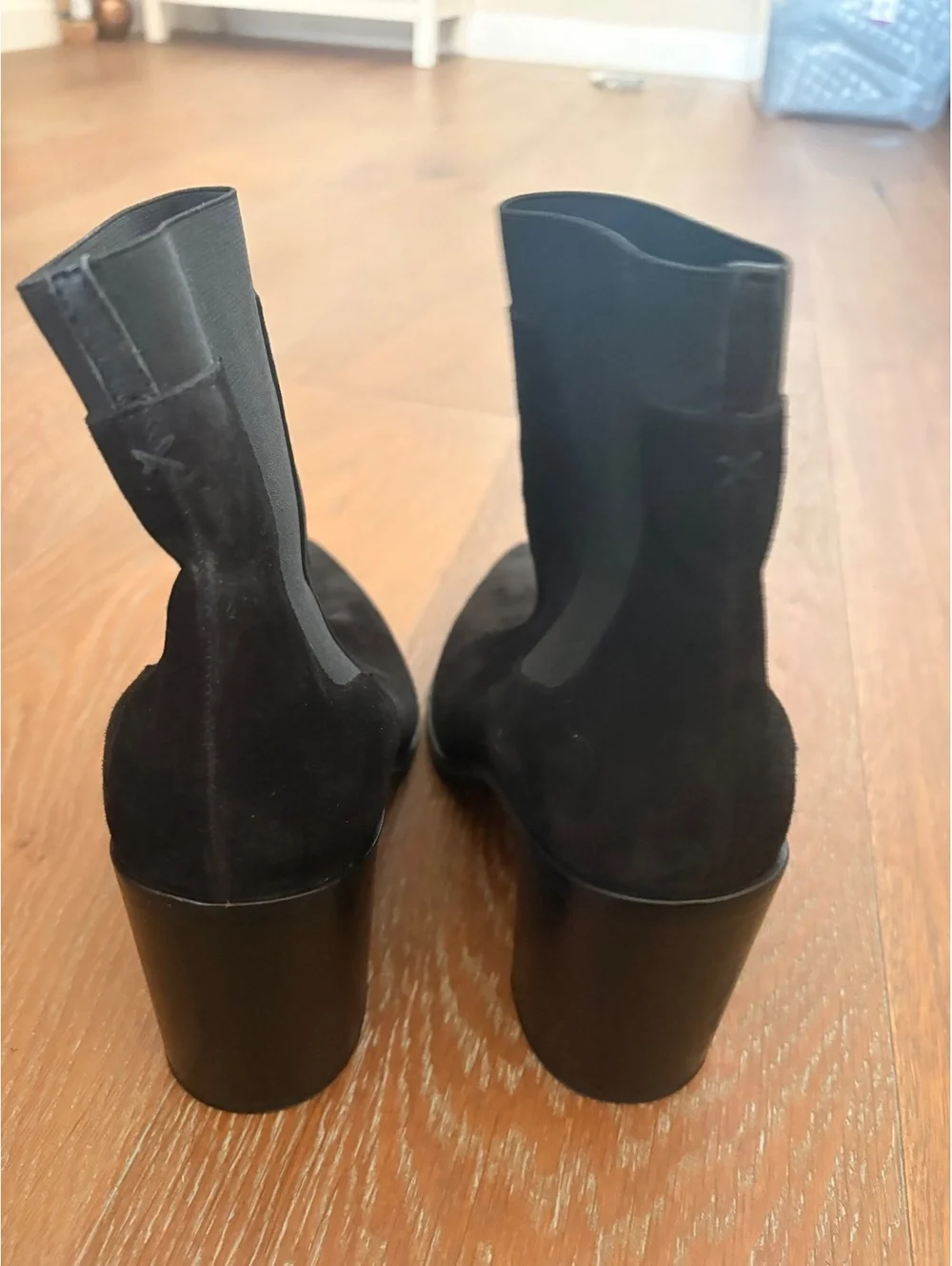 rag & bone Black Suede Ankle Boots Pointed Toe Block Heel Chic Size 8.5